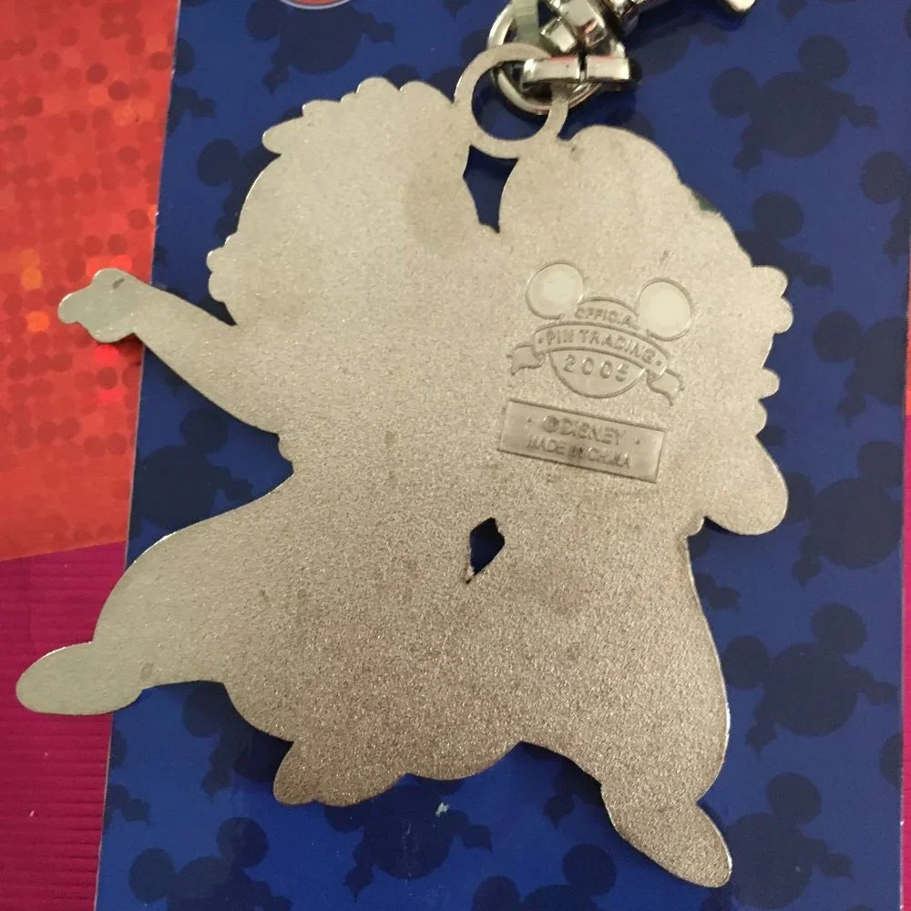 2005 Disney Chipn'Dale Trading Medal150$35 or $30 w/offer